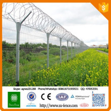 [Alibaba Stable supplier] cheap pvc coated welded iron wire fence farm fence